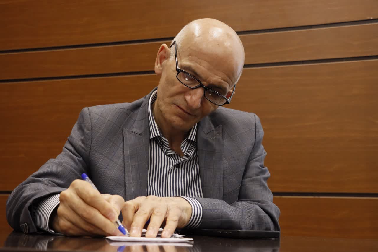 دانشگاه در آینه جامعه؛ مسئولیت اجتماعی یا دالّ تهی؟