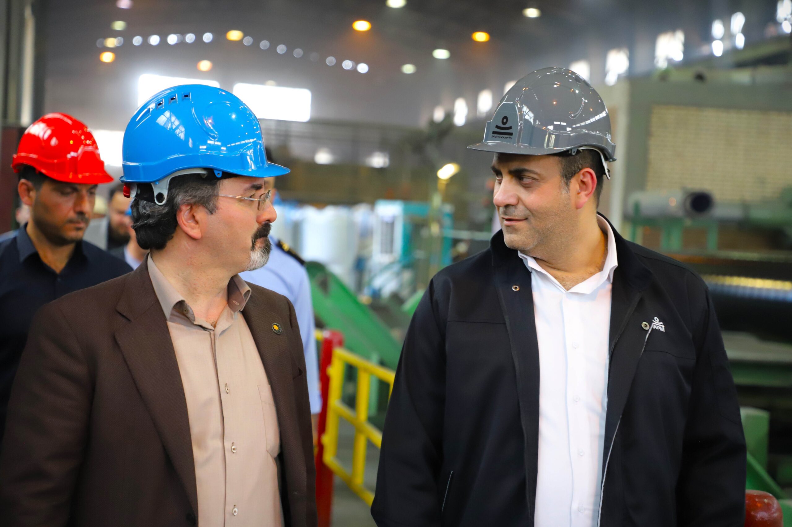 حضور اعضای ارشد صندوق بازنشستگی کشوری و مدیر هلدینگ صبا انرژی در شرکت لوله‌سازی اهواز