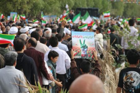 مشارکت گسترده شرکت نفت و گاز اروندان در برپایی باشکوه و حماسه راهپیمایی ۲۲ بهمن در چندین شهر