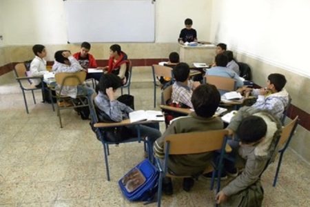 وعده کلاس بدون معلم، روی کاغذ ماند؛ دانش‌آموزان خوزستانی تا چه زمانی باید منتظر بمانند؟